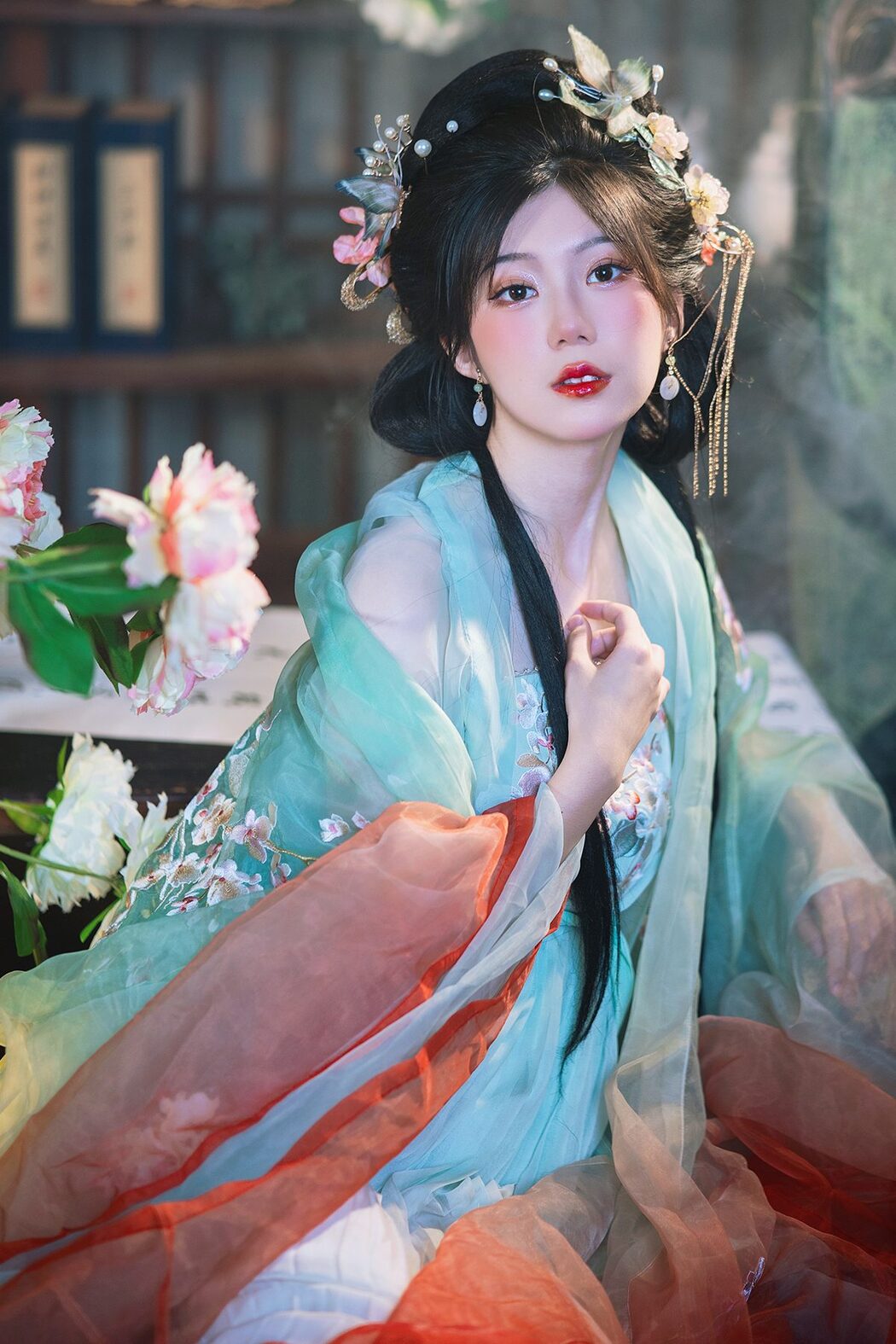 YiTuYu艺图语 Vol.4352 Jiang Ji Yu Cover Photo