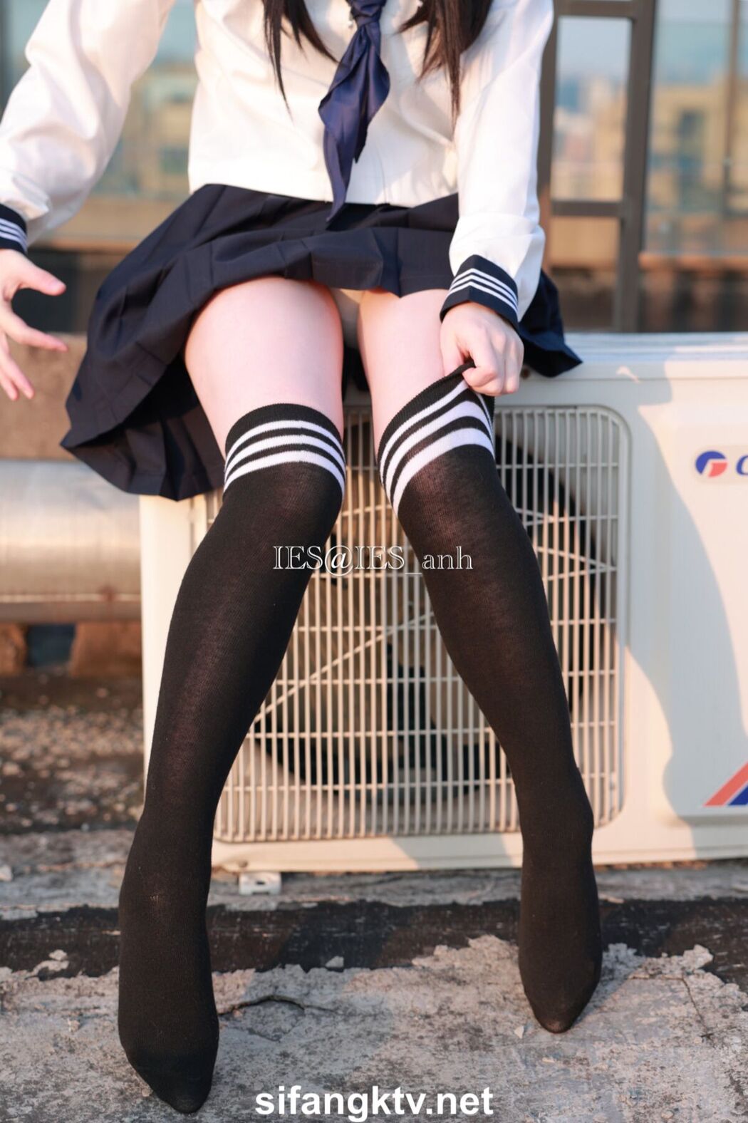 ZERO And WXM And IES And Ai Xi 艾昔 – 极品粉木耳福利姬尺度写真四套集合 Part1