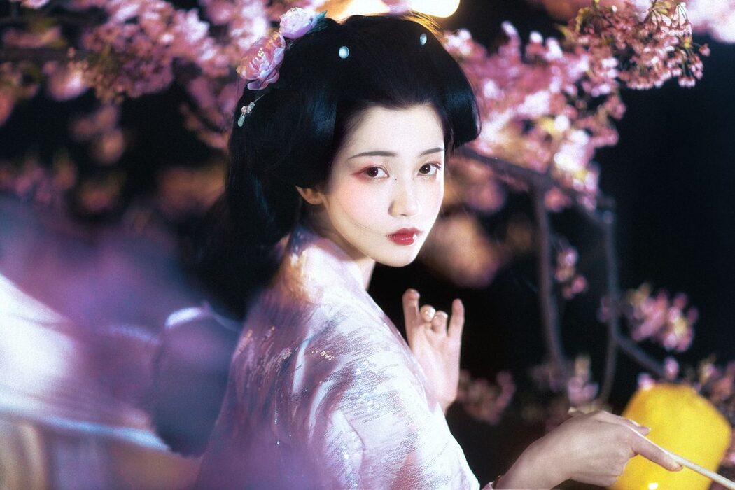 YiTuYu艺图语 Vol.4366 Lao Qu De Nan Shu