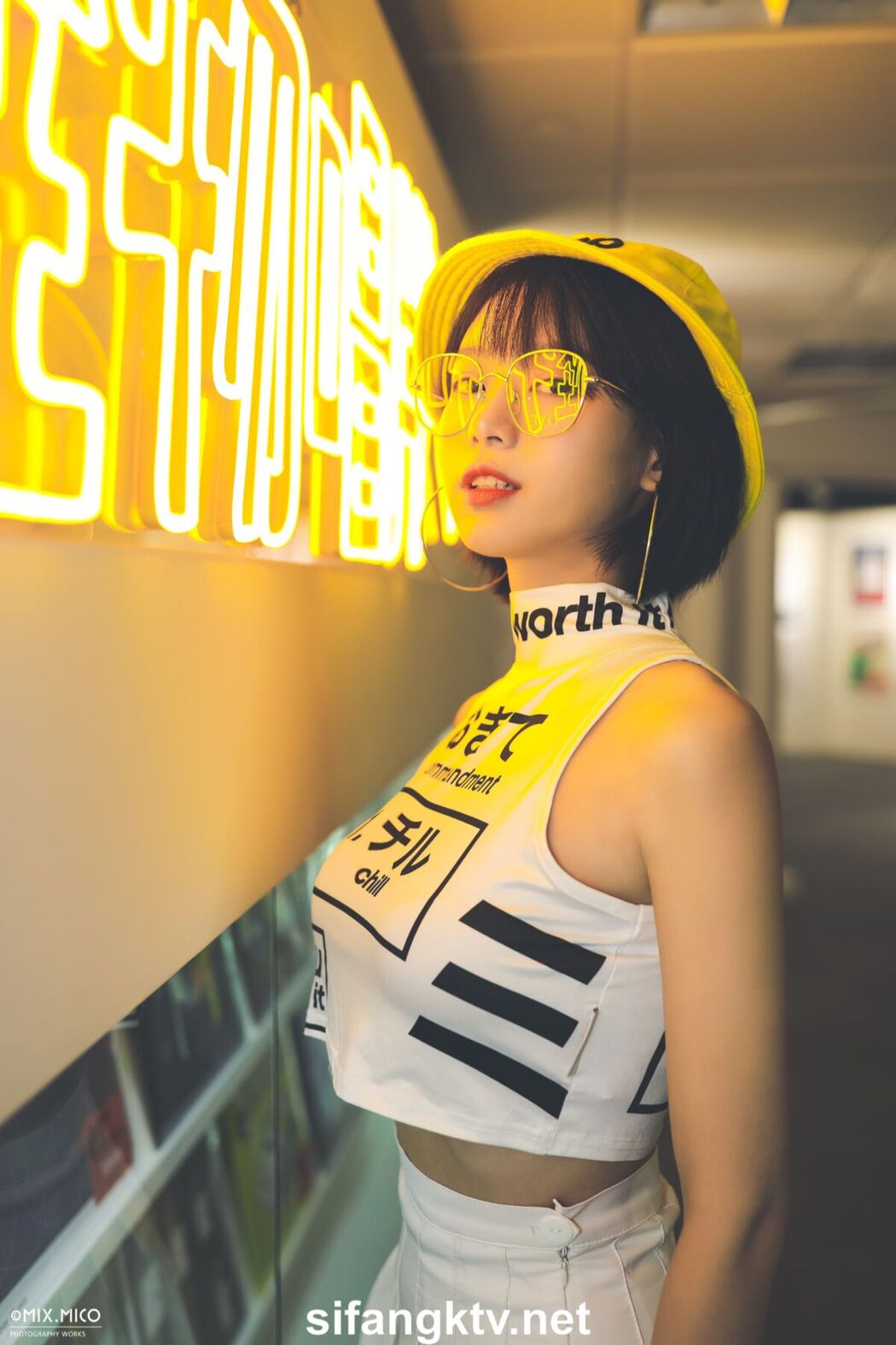ZERO And WXM And IES And Ai Xi 艾昔 – 极品粉木耳福利姬尺度写真四套集合 Part2