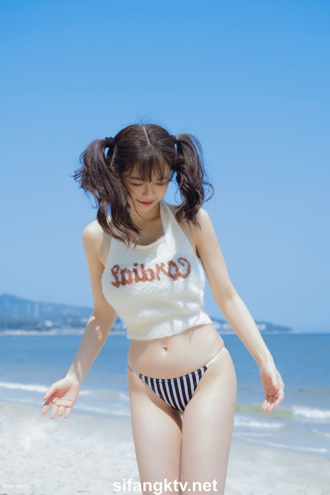 ZERO And WXM And IES And Ai Xi 艾昔 – 极品粉木耳福利姬尺度写真四套集合 Part2