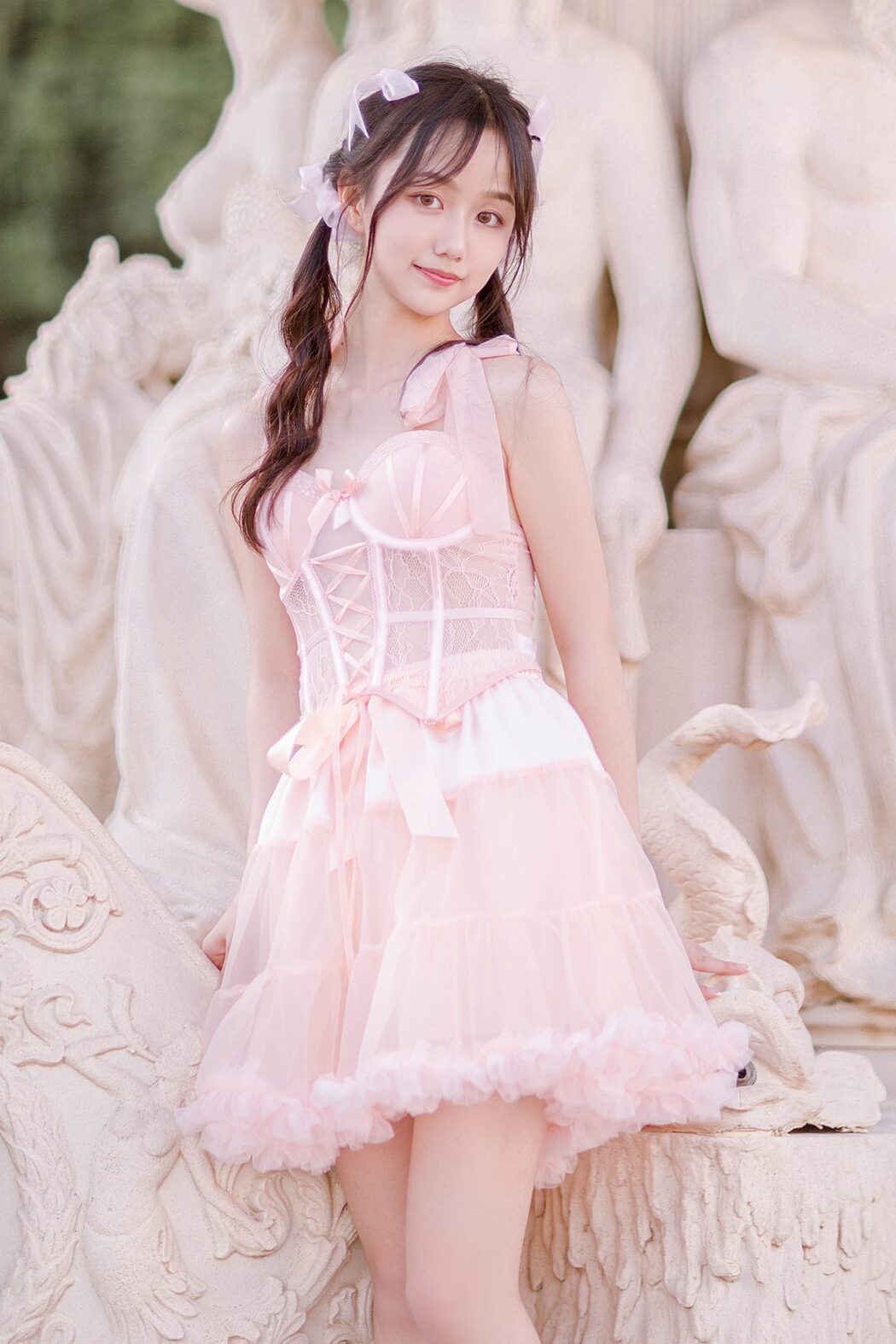YiTuYu艺图语 Vol.4345 Jing Yi Cover Photo