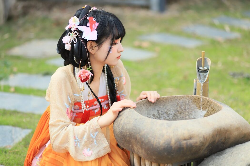 YiTuYu艺图语 Vol.4321 Fang Nu