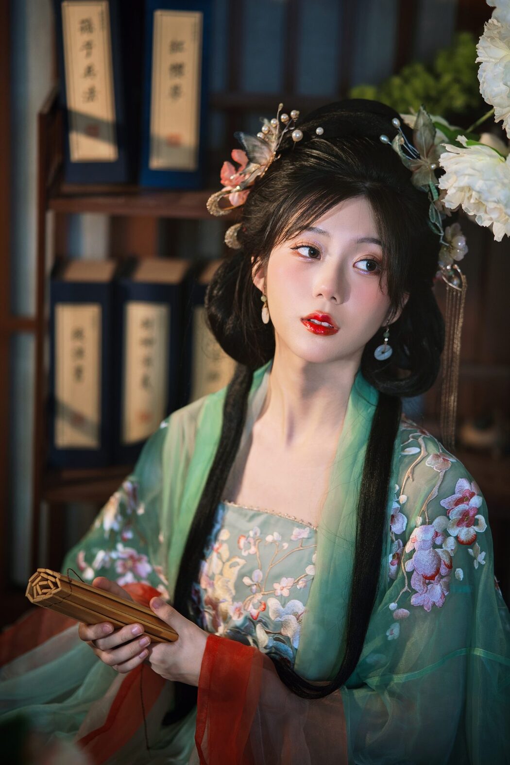 YiTuYu艺图语 Vol.4352 Jiang Ji Yu