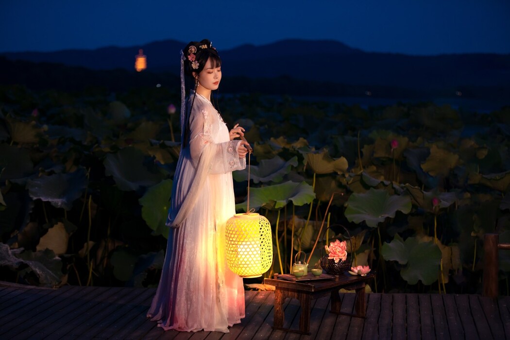 YiTuYu艺图语 Vol.438 Jiang Jiang