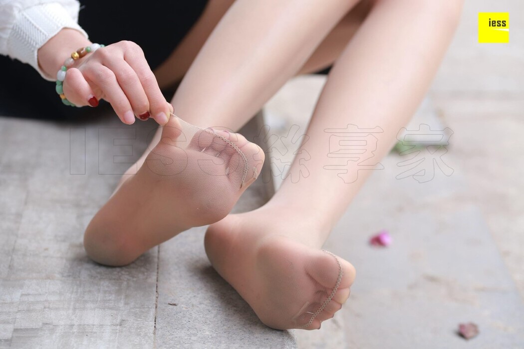 IESS异思趣向 SXJ.162 Qi Qi