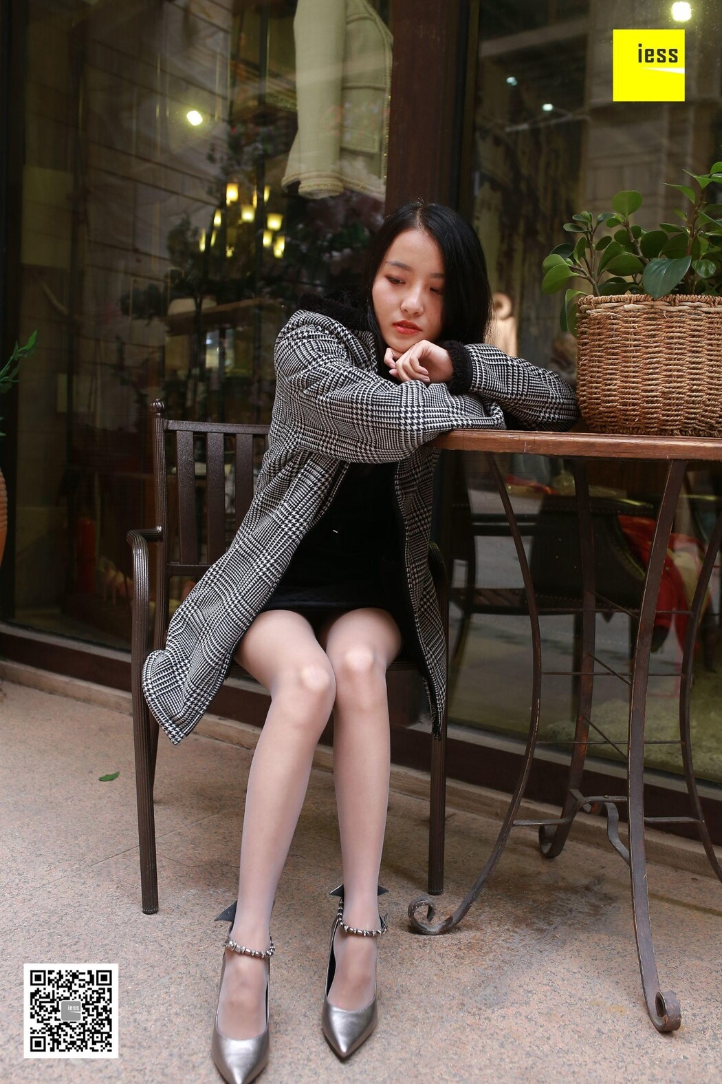 IESS异思趣向 SXJ.182 Wan Ping