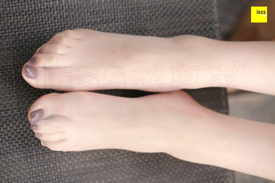 IESS异思趣向 SXJ.168 Zi Zi