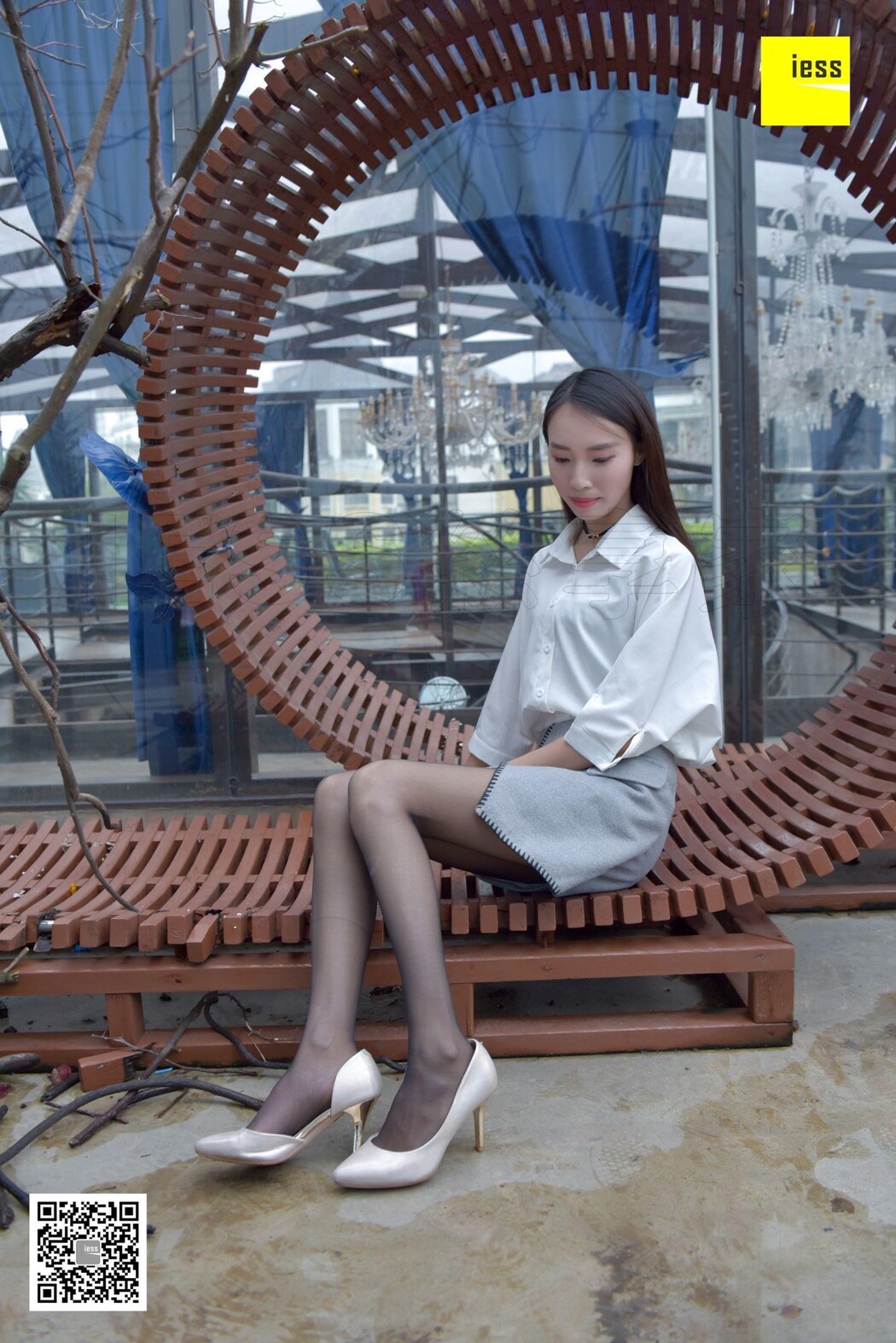 IESS异思趣向 SXJ.160 Yong Ying