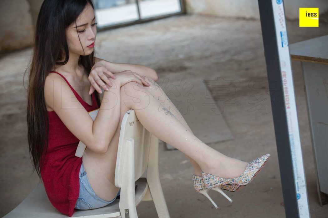 IESS异思趣向 SXJ.242 Xiao Yu