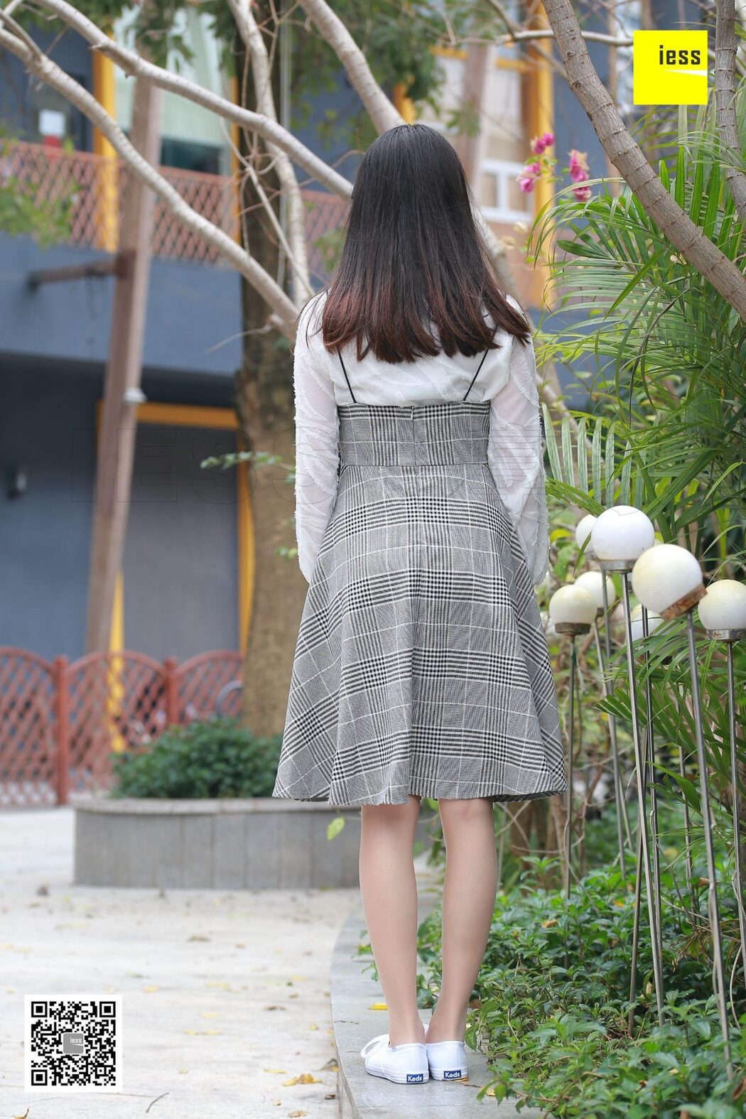 IESS异思趣向 SXJ.264 Qi Qi
