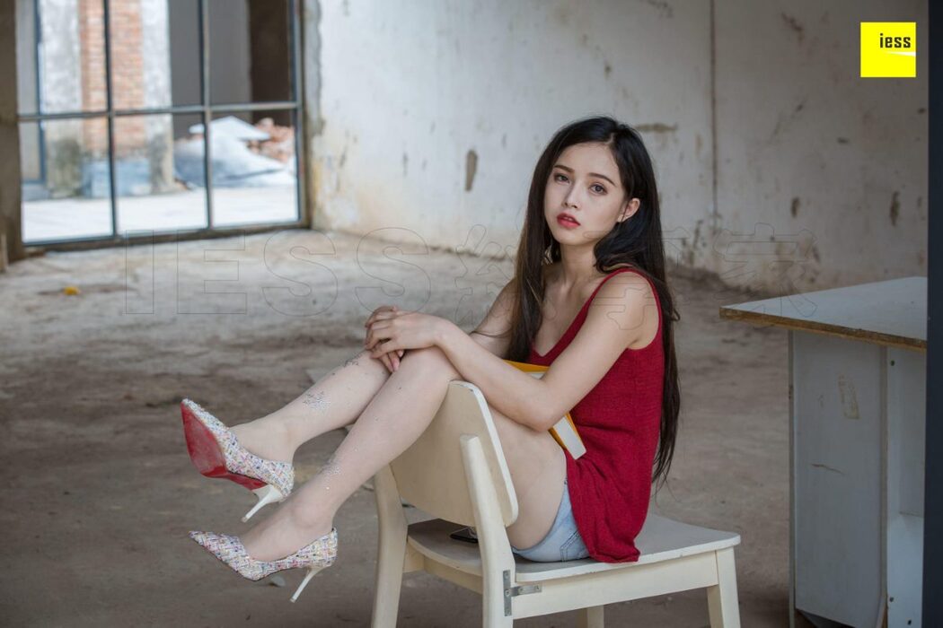 IESS异思趣向 SXJ.242 Xiao Yu