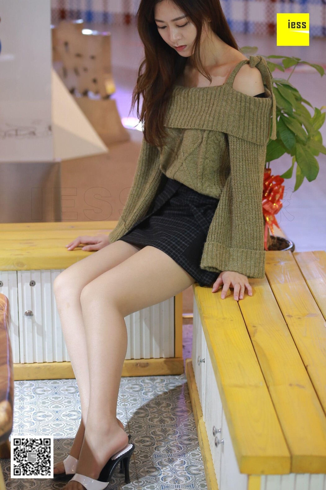 IESS异思趣向 SXJ.193 Zi Zi