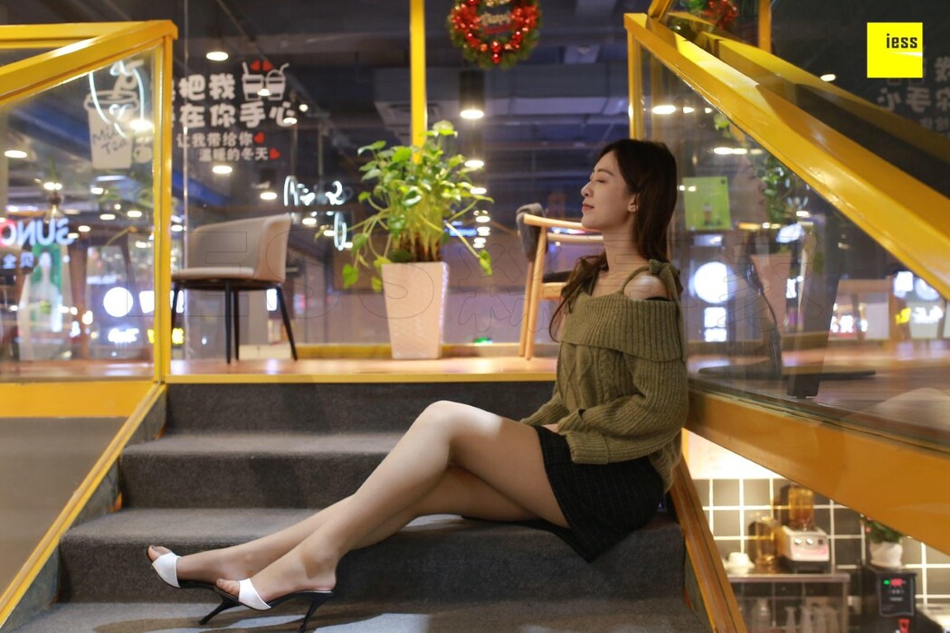 IESS异思趣向 SXJ.193 Zi Zi