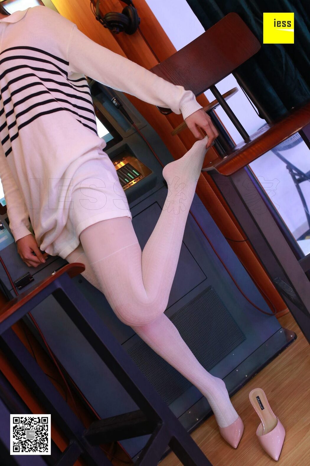 IESS异思趣向 SXJ.203 Zi Zi