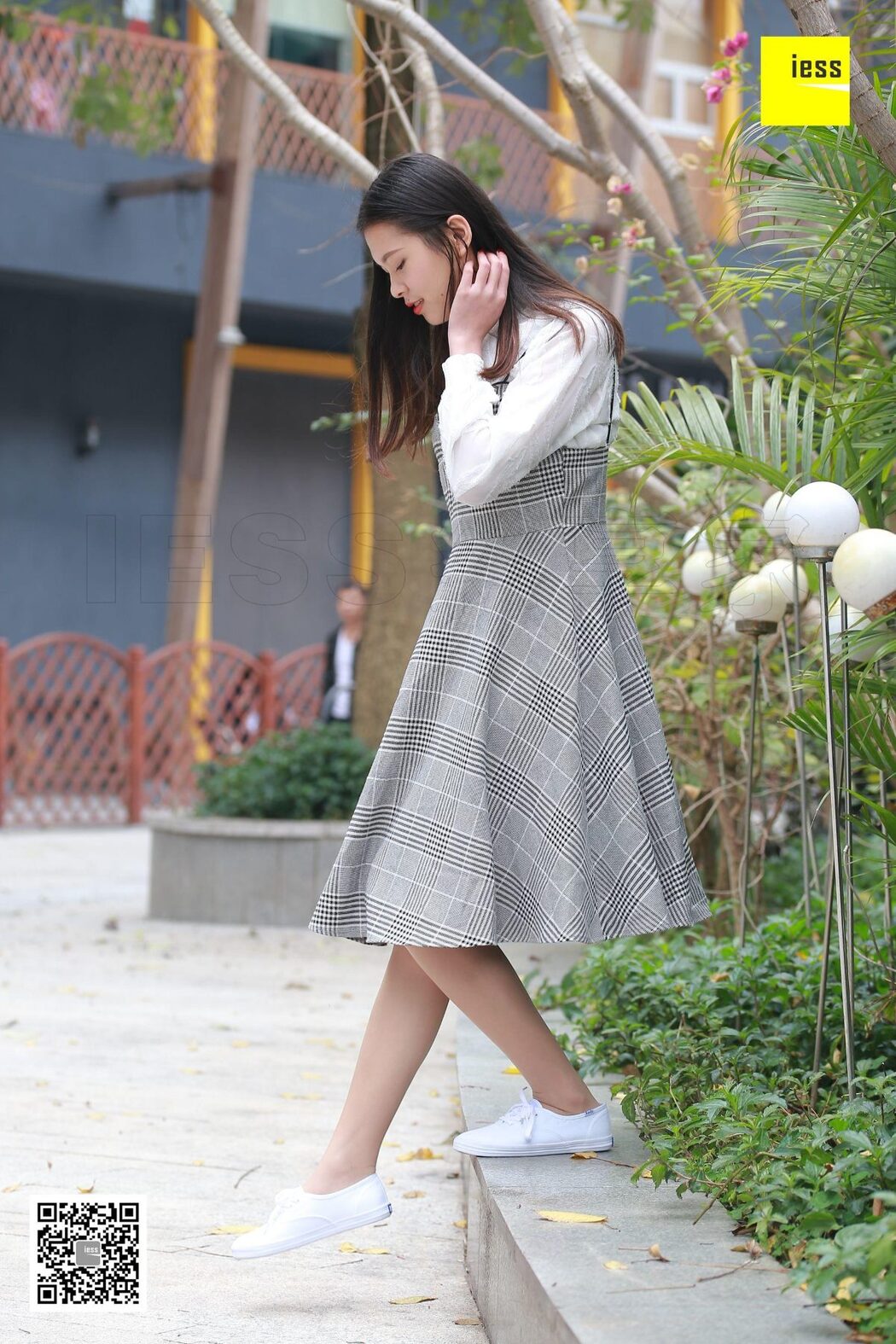 IESS异思趣向 SXJ.264 Qi Qi