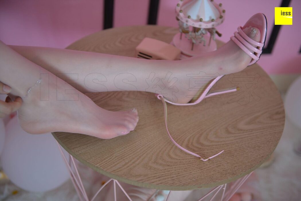 IESS异思趣向 SXJ.T019 Jia Jia