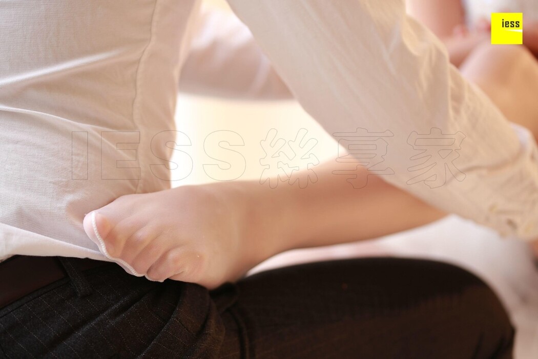 IESS异思趣向 SXJ.T006 Qiu Qiu