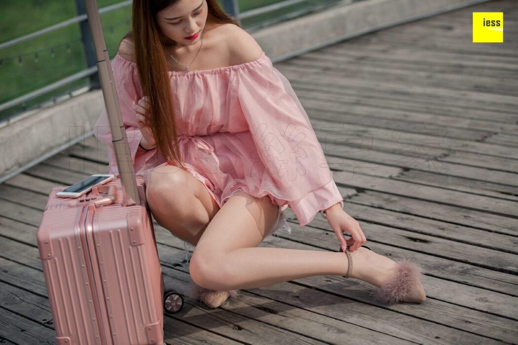 IESS异思趣向 SXJ.290 Jiu Mei