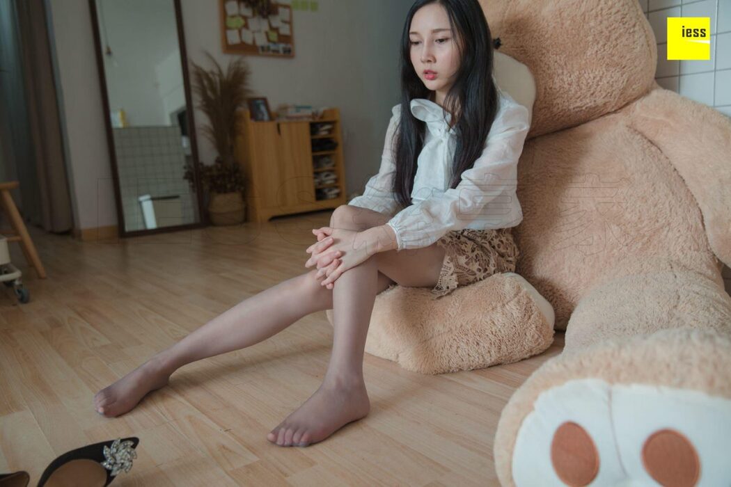 IESS异思趣向 SXJ.301 Qiu Qiu