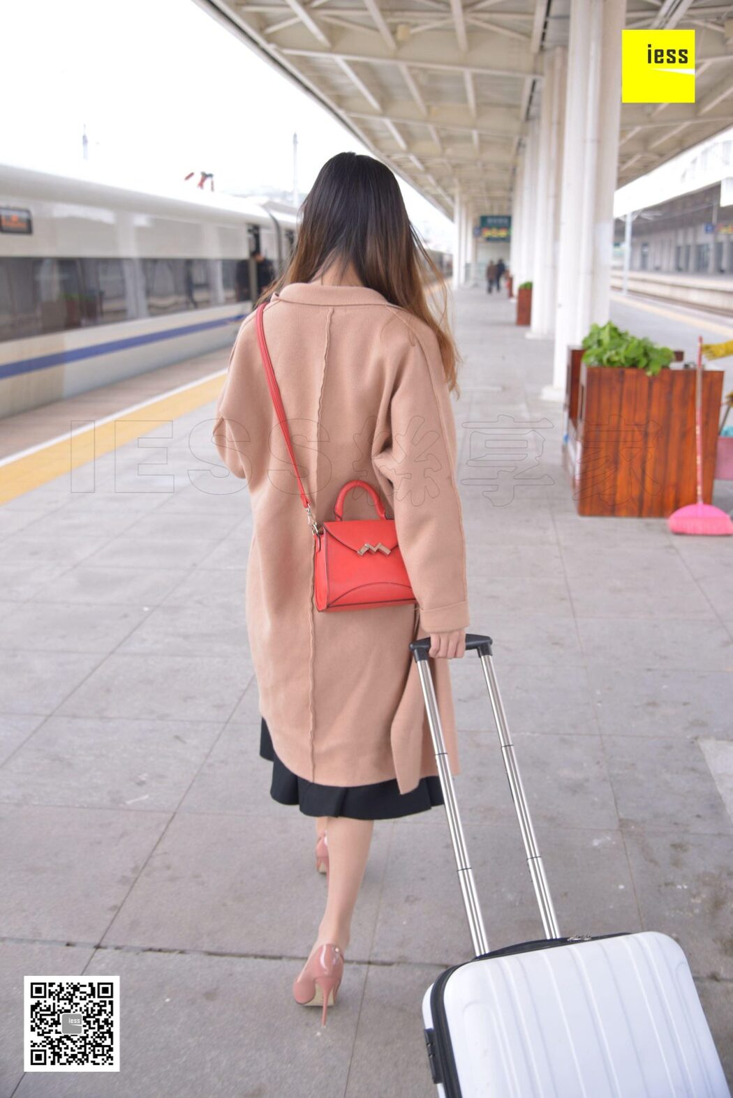 IESS异思趣向 SXJ.T014 Qiu Qiu