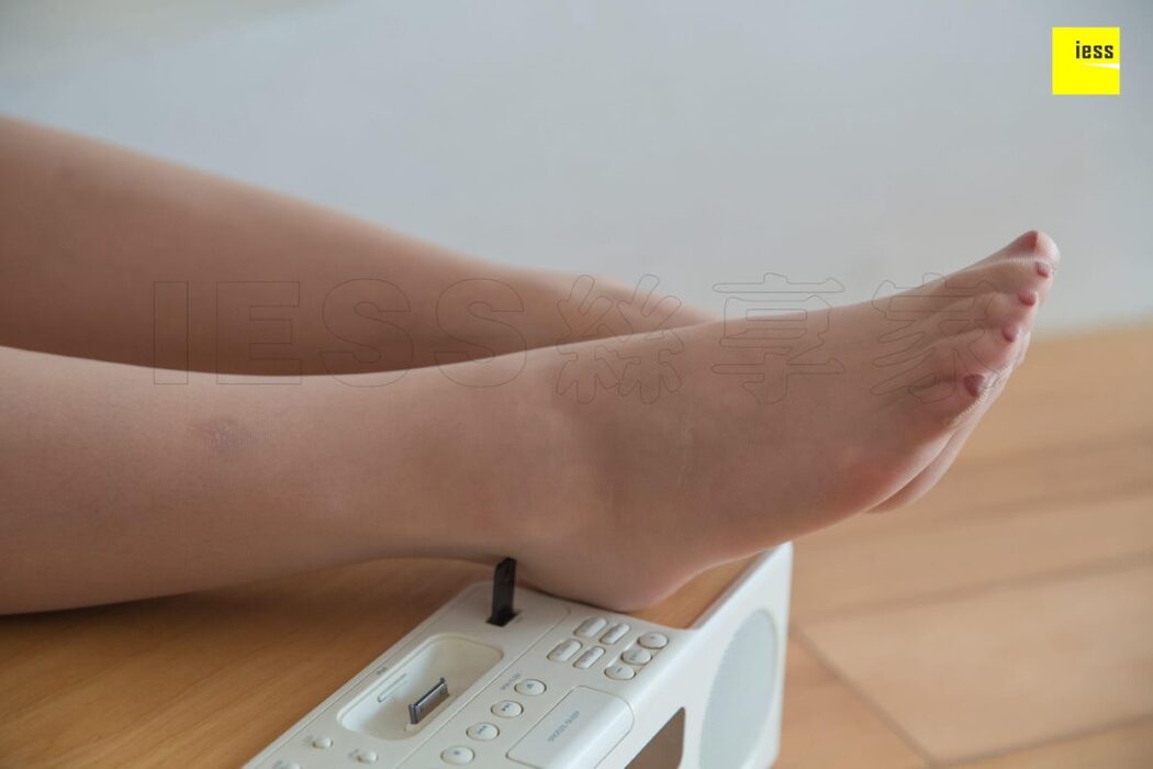 IESS异思趣向 SXJ.313 Qiu Qiu