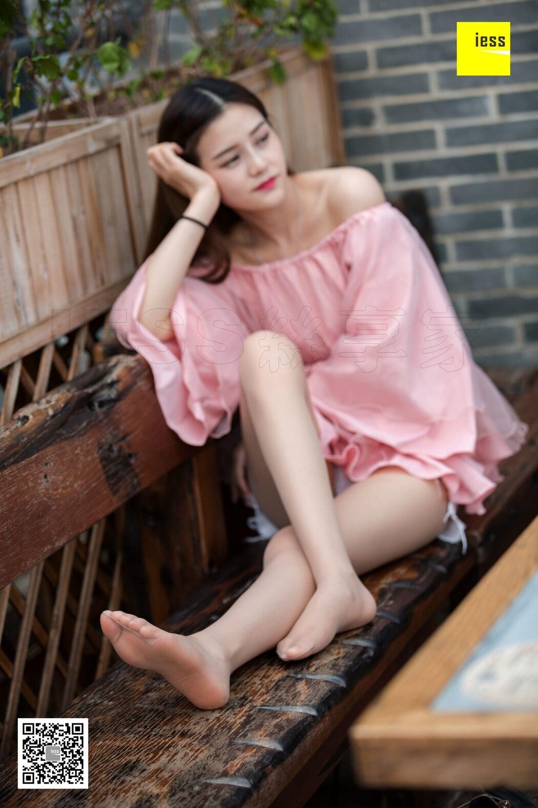 IESS异思趣向 SXJ.290 Jiu Mei