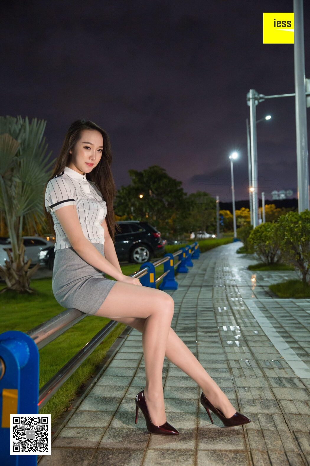 IESS异思趣向 SXJ.T030 Yun Yun