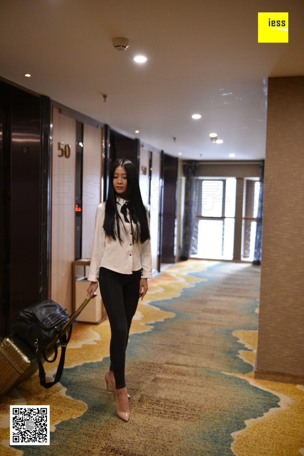 IESS异思趣向 SXJ.T015 Yi Si Qu Xiang