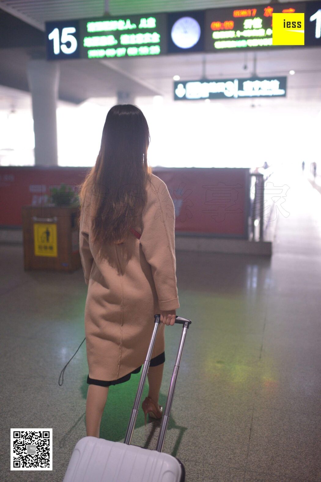 IESS异思趣向 SXJ.T013 Qiu Qiu