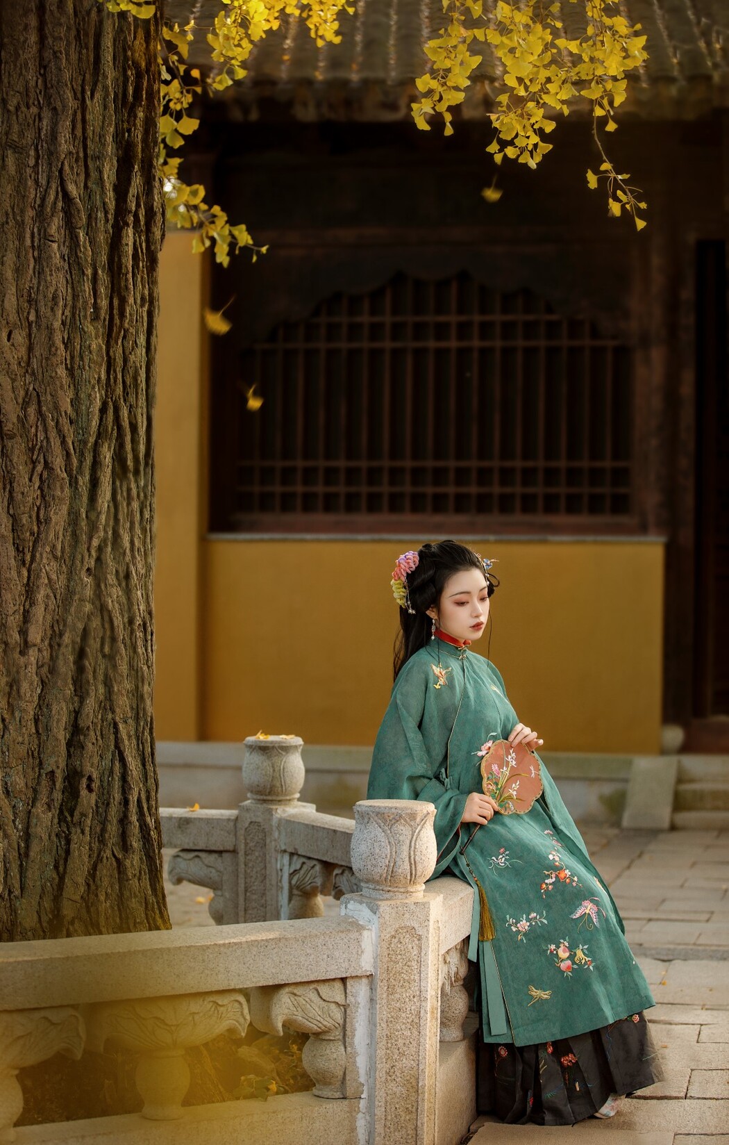 YiTuYu艺图语 Vol.451 San Ye Zi