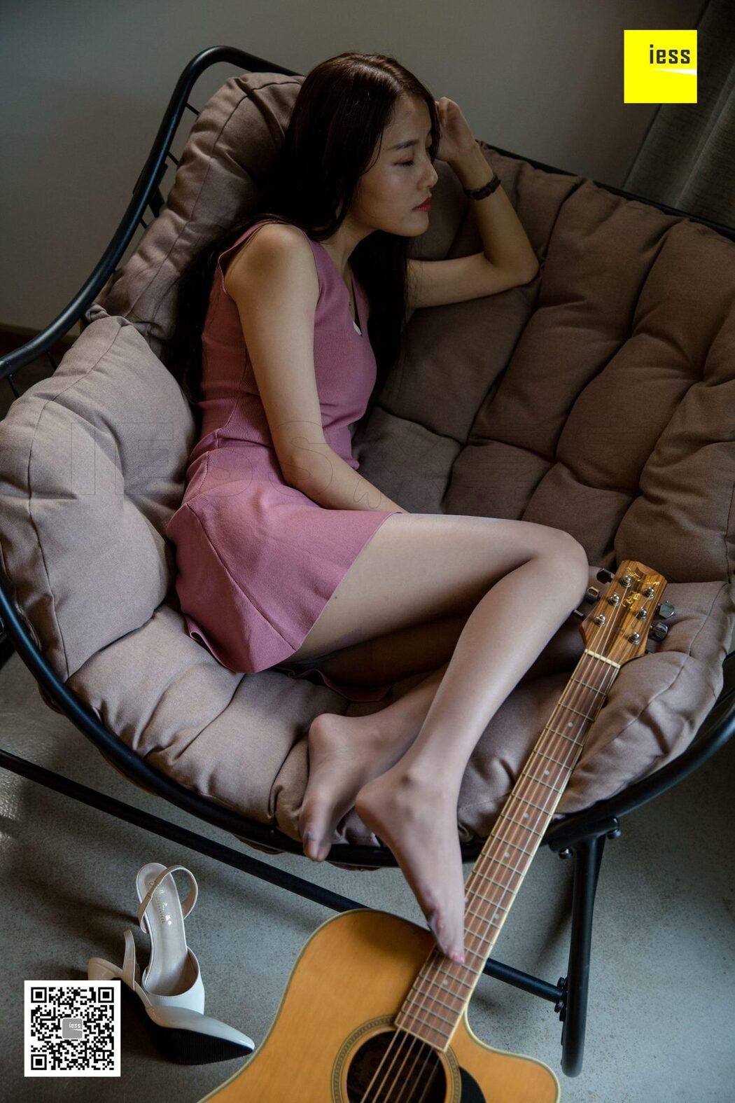 IESS异思趣向 SXJ.312 Wan Ping