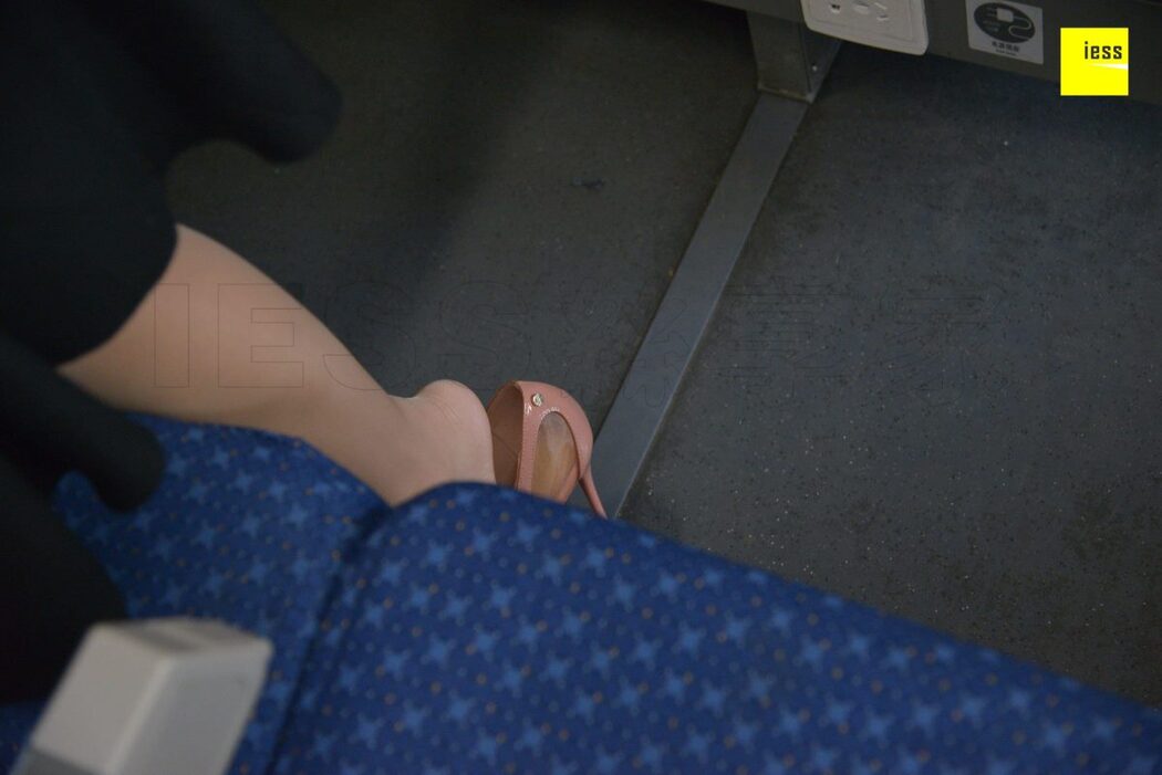 IESS异思趣向 SXJ.T013 Qiu Qiu