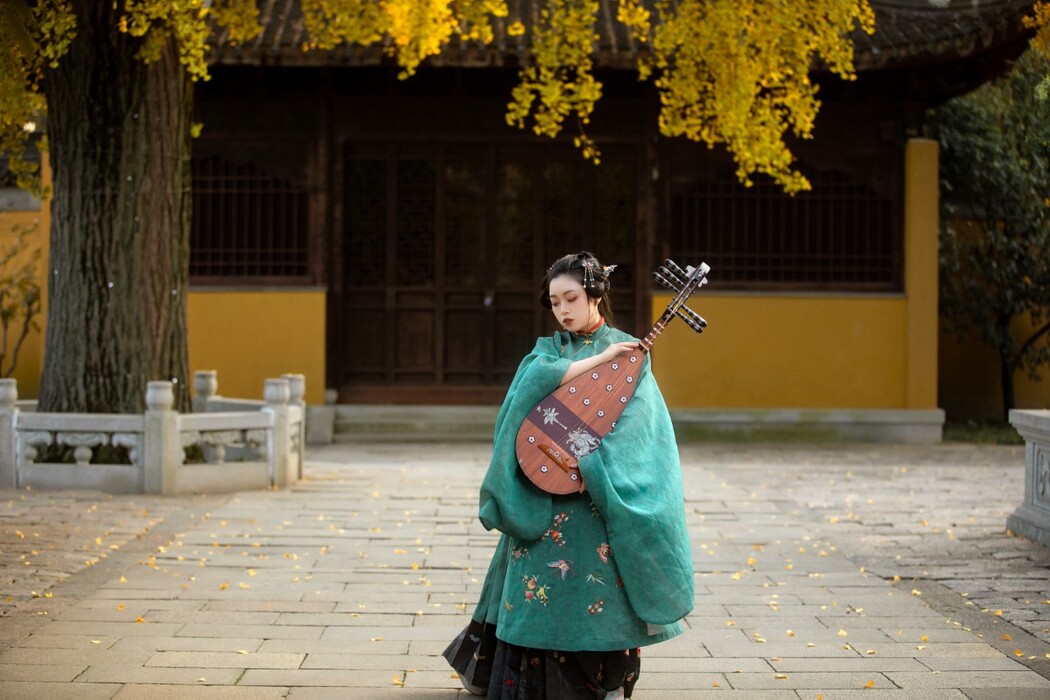 YiTuYu艺图语 Vol.451 San Ye Zi