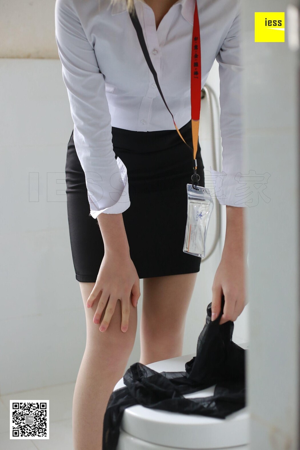 IESS异思趣向 SXJ.T003 Nu Zhong Jie