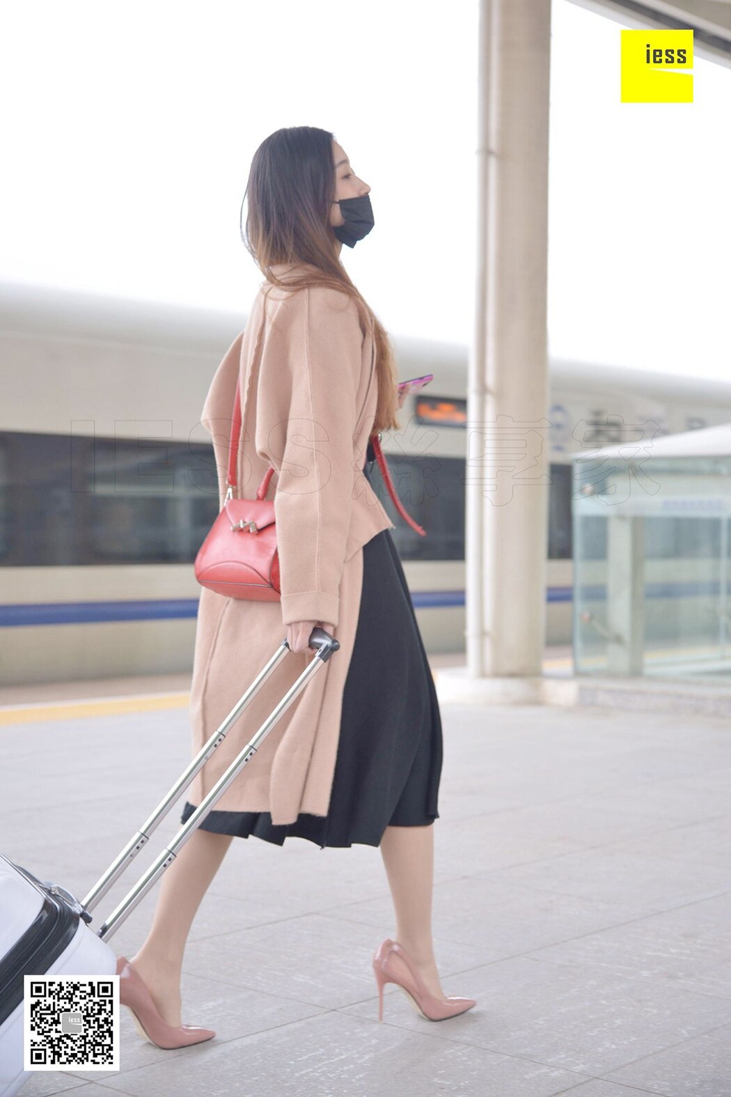 IESS异思趣向 SXJ.T014 Qiu Qiu Cover Photo