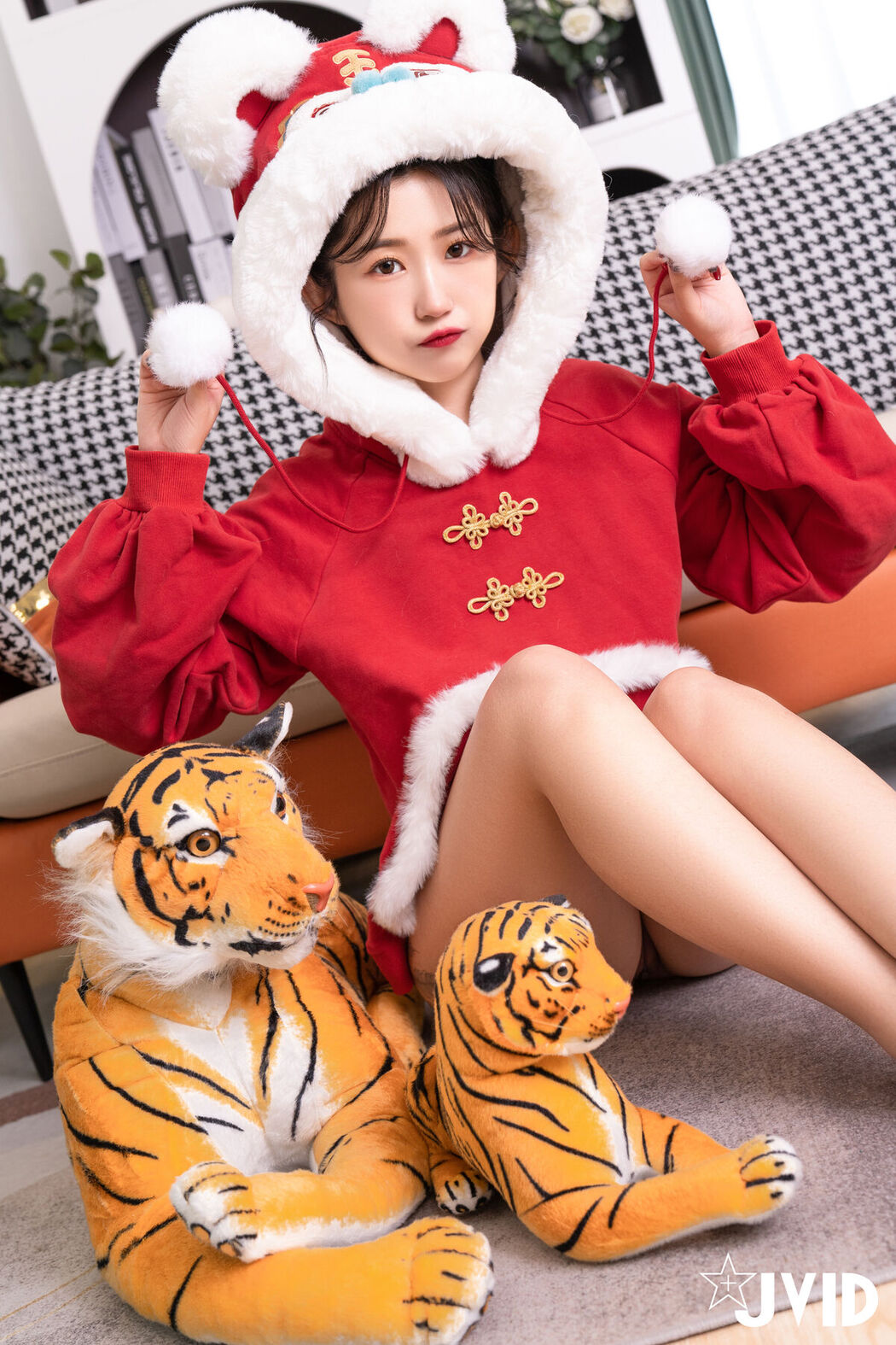 JVID Rou Bao Mini 肉包Mini – 肉包子打虎 淫新春 謹賀新年 粉嫩露鮑稀有尺度下空隱藏版月刊賀歲收錄 Part2
