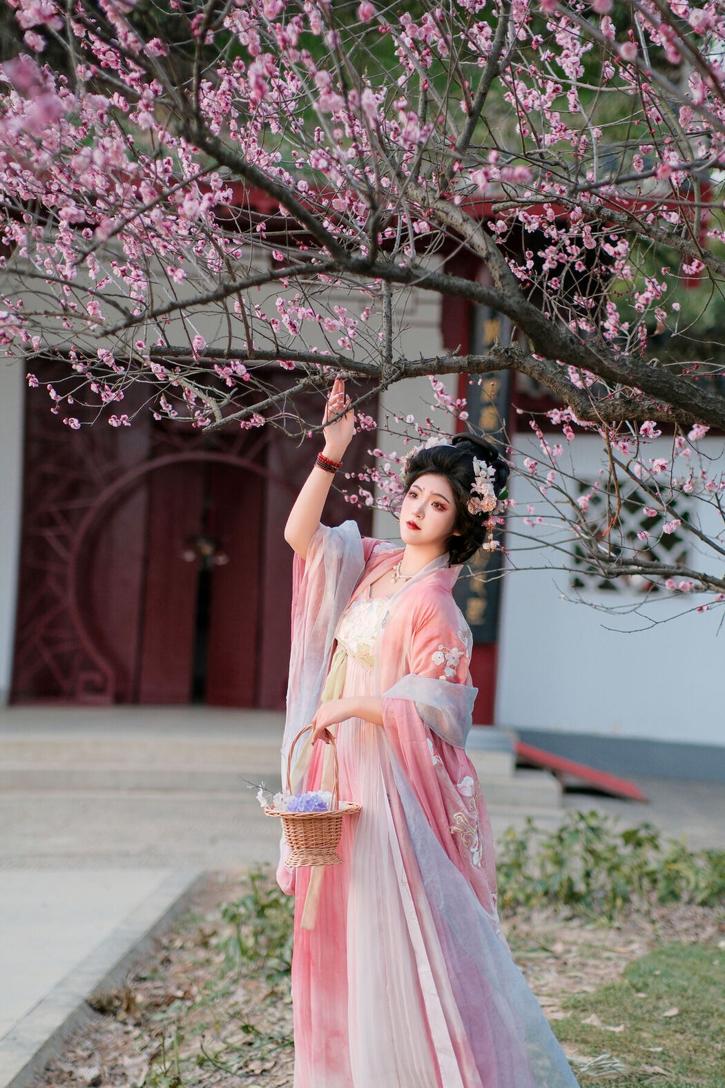 YiTuYu艺图语 Vol.6819 Kailin Jiang
