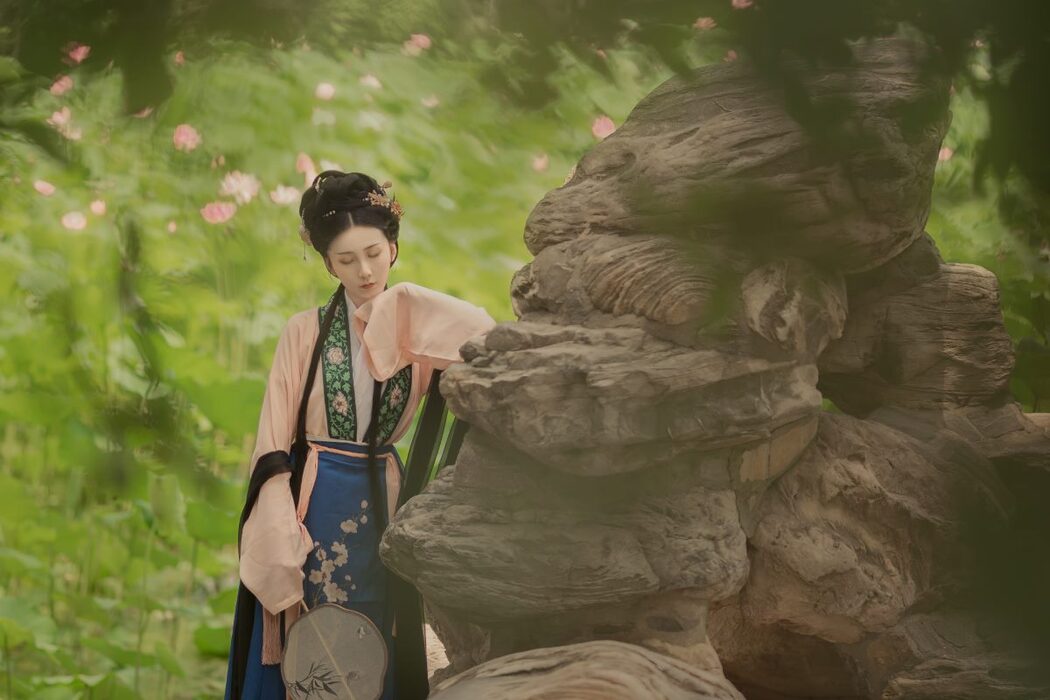YiTuYu艺图语 Vol.603 Lu Lu Zi