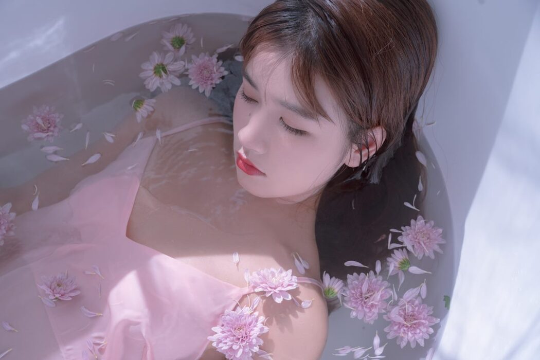 YiTuYu艺图语 Vol.558 Luo Zhi