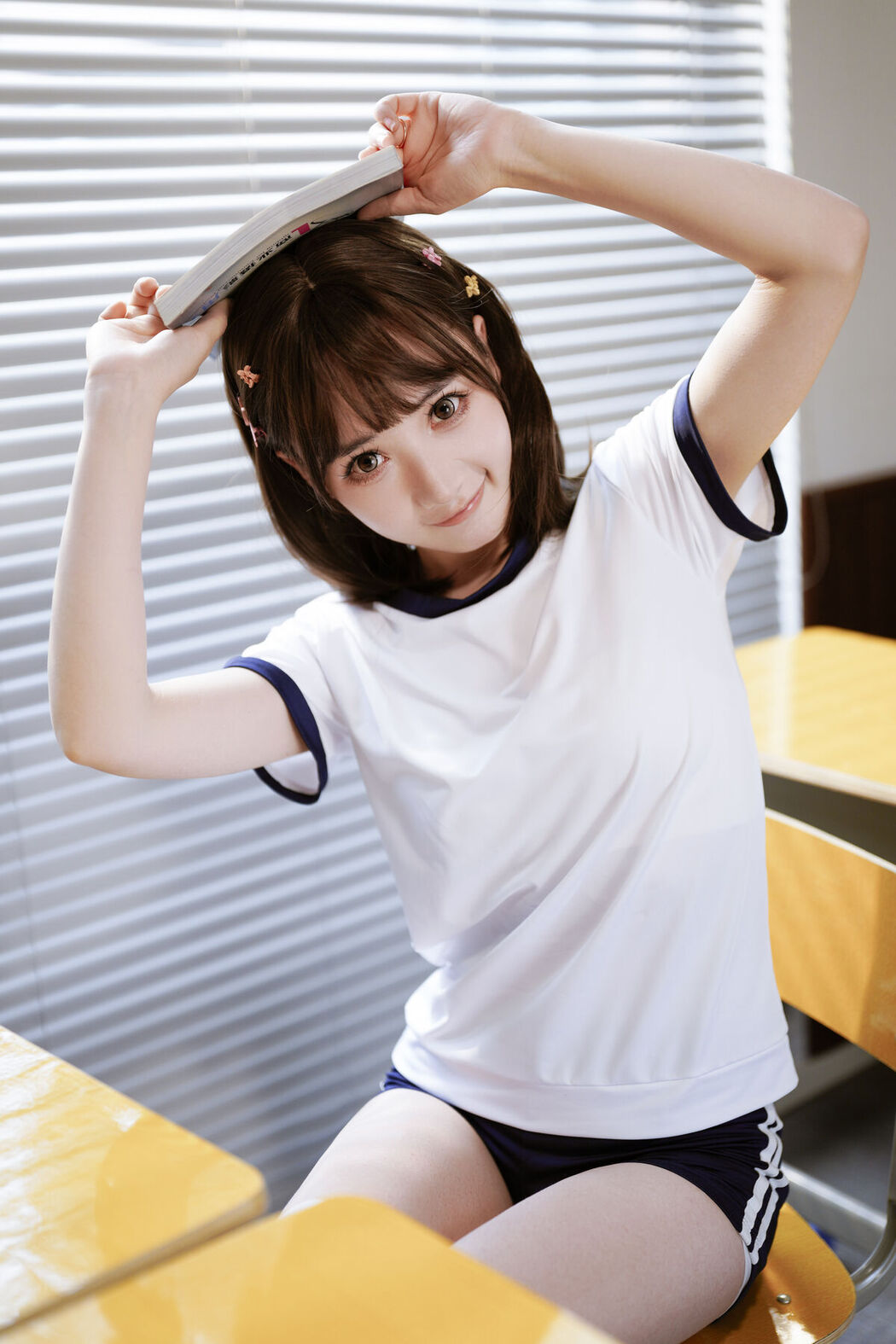 YiTuYu艺图语 Vol.6812 Zhi Shi