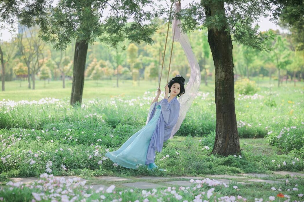 YiTuYu艺图语 Vol.6829 Ling Zi Xi