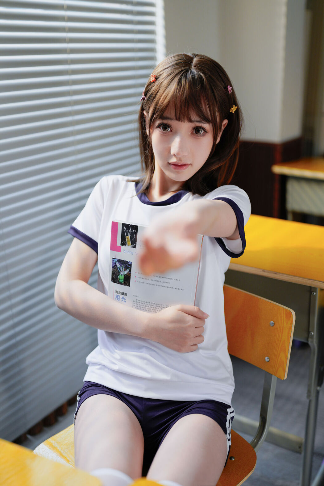 YiTuYu艺图语 Vol.6812 Zhi Shi