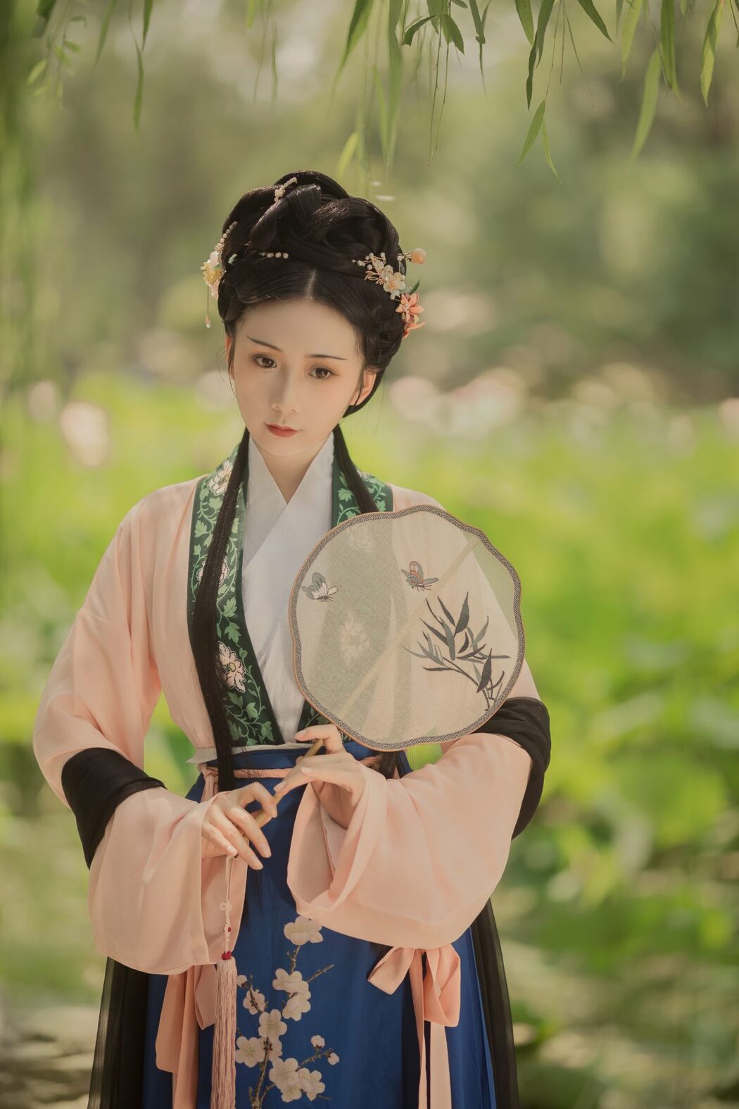 YiTuYu艺图语 Vol.603 Lu Lu Zi