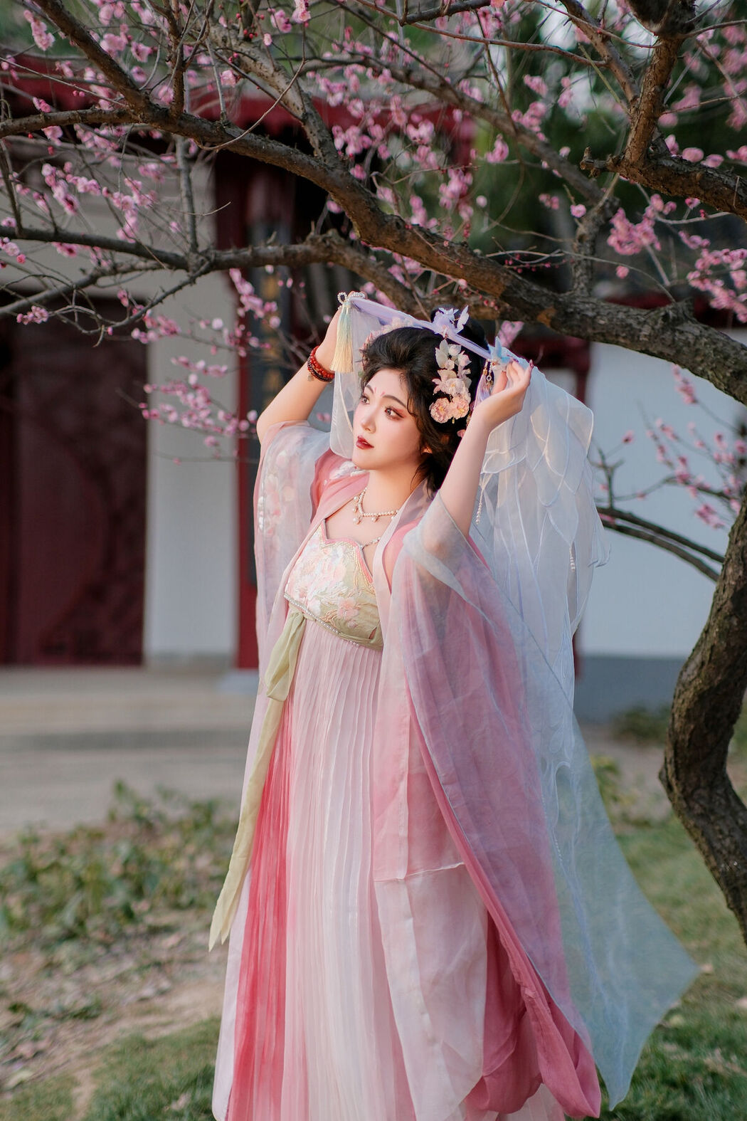 YiTuYu艺图语 Vol.6819 Kailin Jiang