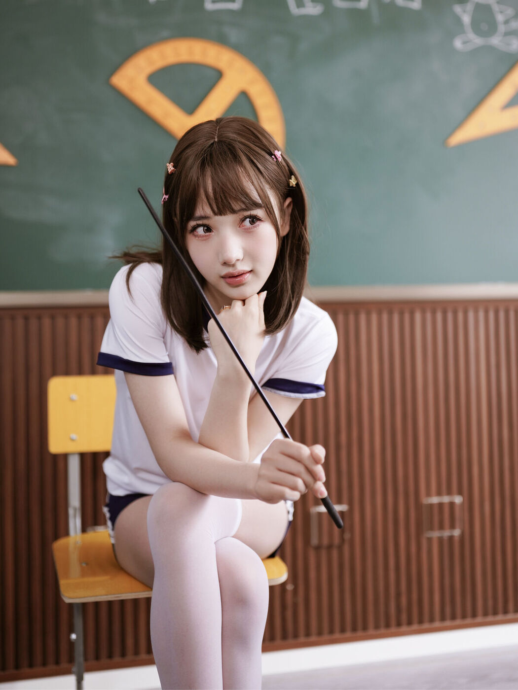 YiTuYu艺图语 Vol.6812 Zhi Shi