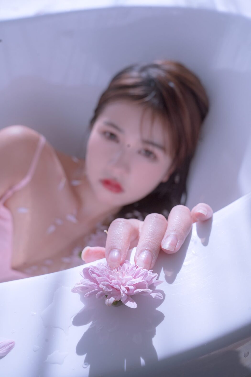 YiTuYu艺图语 Vol.558 Luo Zhi