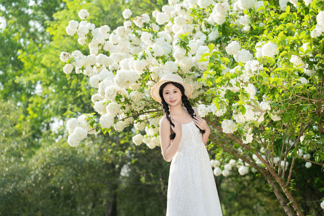 YiTuYu艺图语 Vol.6827 Cheng Zi Shu