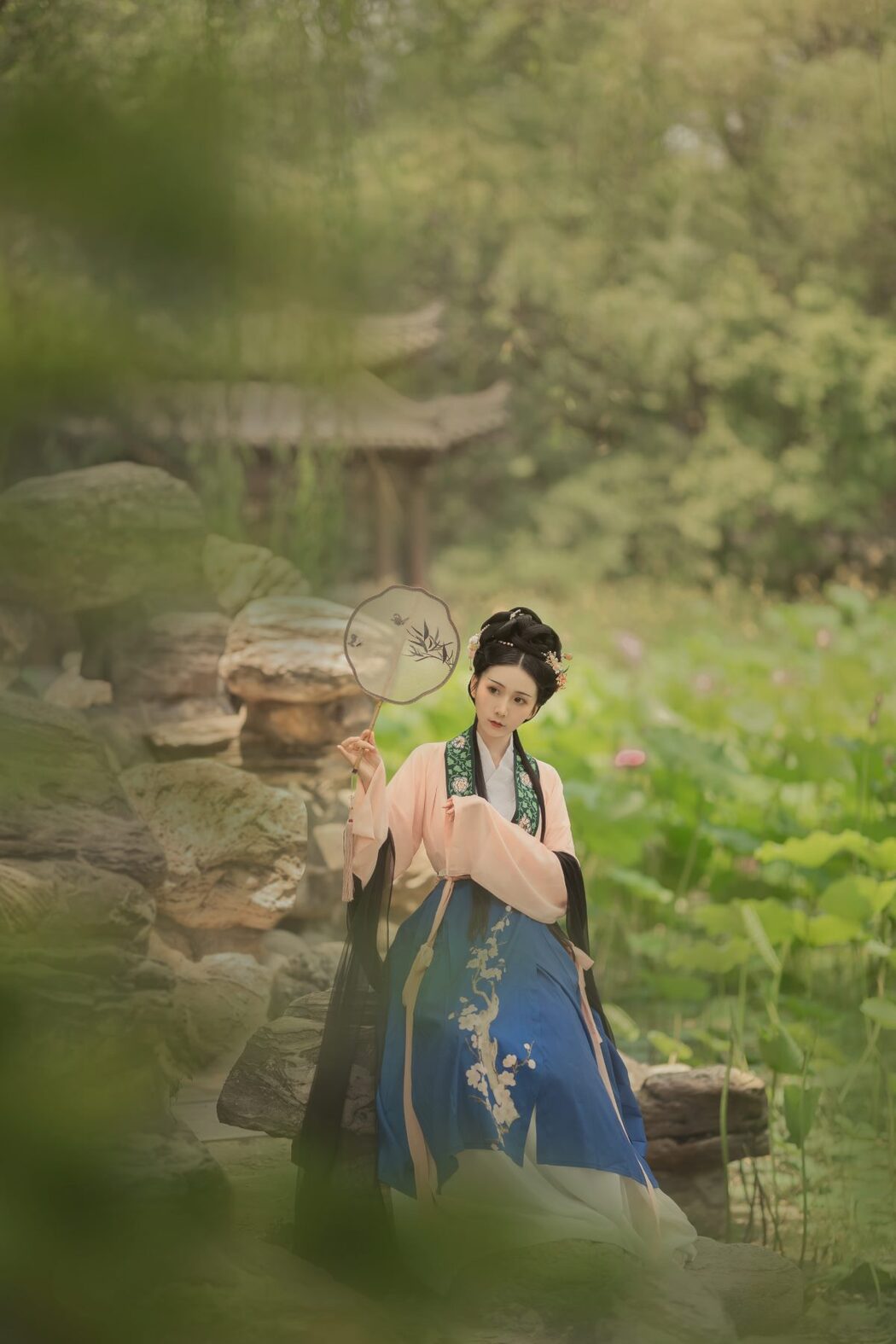 YiTuYu艺图语 Vol.603 Lu Lu Zi