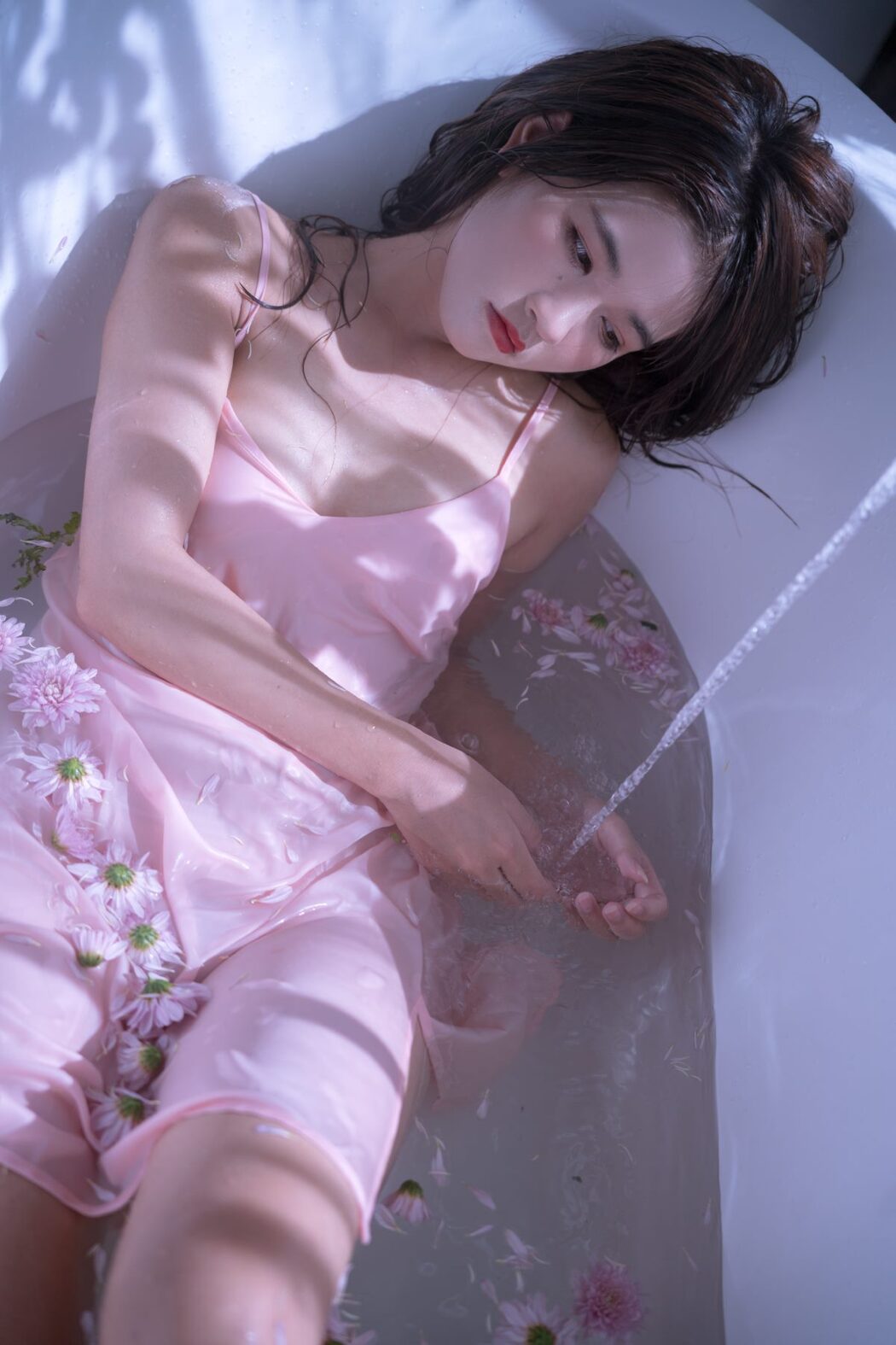 YiTuYu艺图语 Vol.558 Luo Zhi